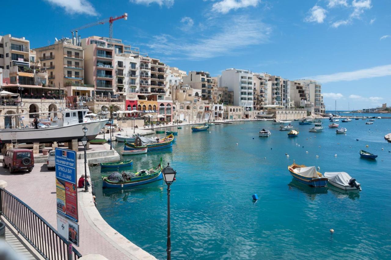 Deluxe Apartment Steps To St George'S Bay Saint Julian's 외부 사진